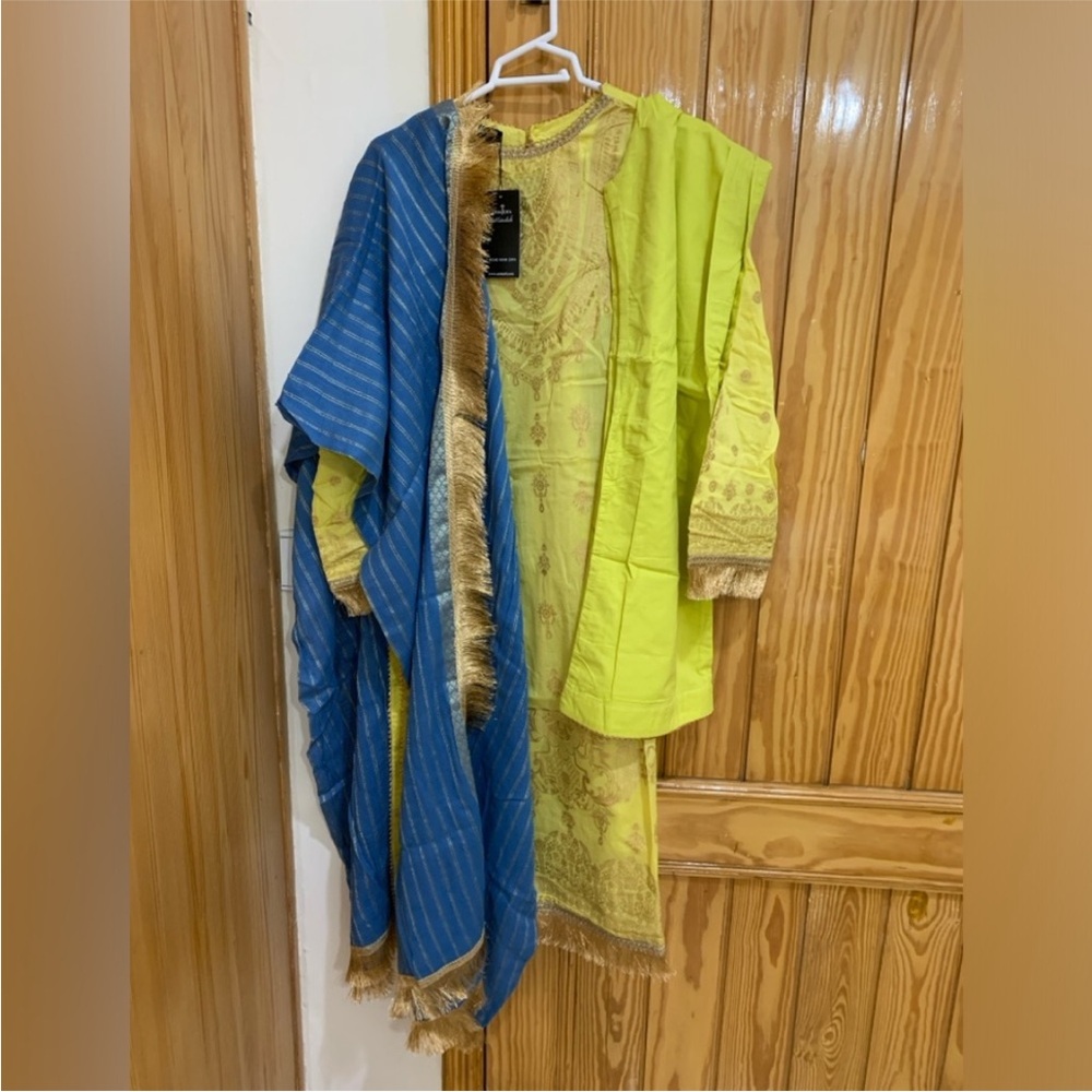 Asim Jofa Dress - Picture 5 of 16